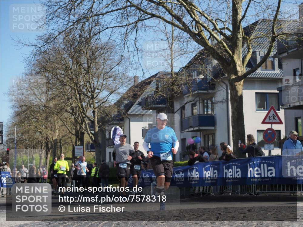 06.04.2025 - 44. Internationalen Wilhelmsburger Insellauf Luisa Fischer http://msf.ph/oto/7578318 06.04.2025 10:39:01 Ziel 3709, 3350, 4337 meine-sportfotos.de