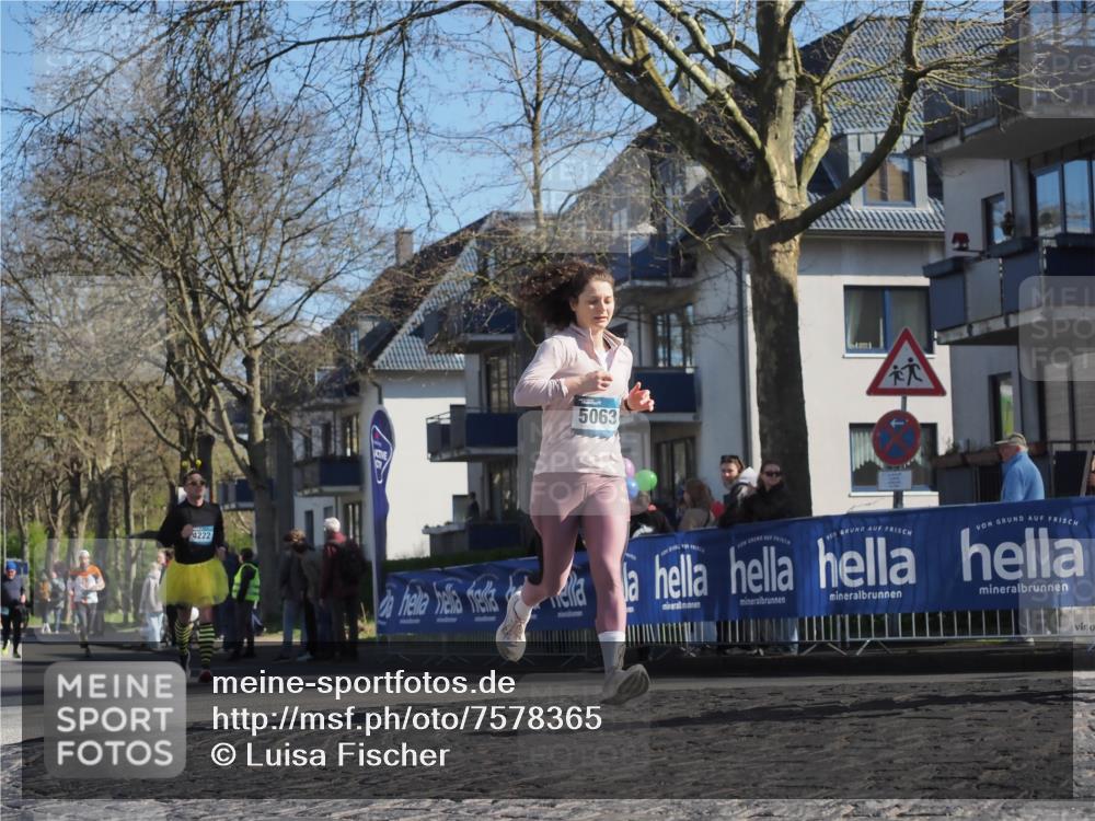 06.04.2025 - 44. Internationalen Wilhelmsburger Insellauf Luisa Fischer http://msf.ph/oto/7578365 06.04.2025 10:43:46 Ziel 4222, 5063 meine-sportfotos.de