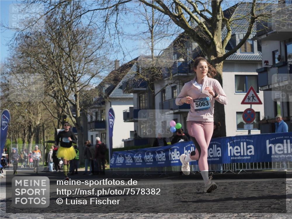 06.04.2025 - 44. Internationalen Wilhelmsburger Insellauf Luisa Fischer http://msf.ph/oto/7578382 06.04.2025 10:43:47 Ziel 4222, 5063 meine-sportfotos.de