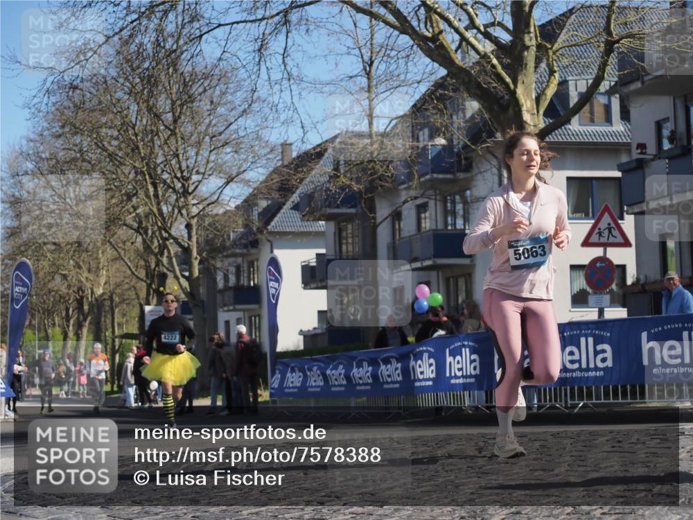 06.04.2025 - 44. Internationalen Wilhelmsburger Insellauf Luisa Fischer http://msf.ph/oto/7578388 06.04.2025 10:43:47 Ziel 4222, 5063 meine-sportfotos.de