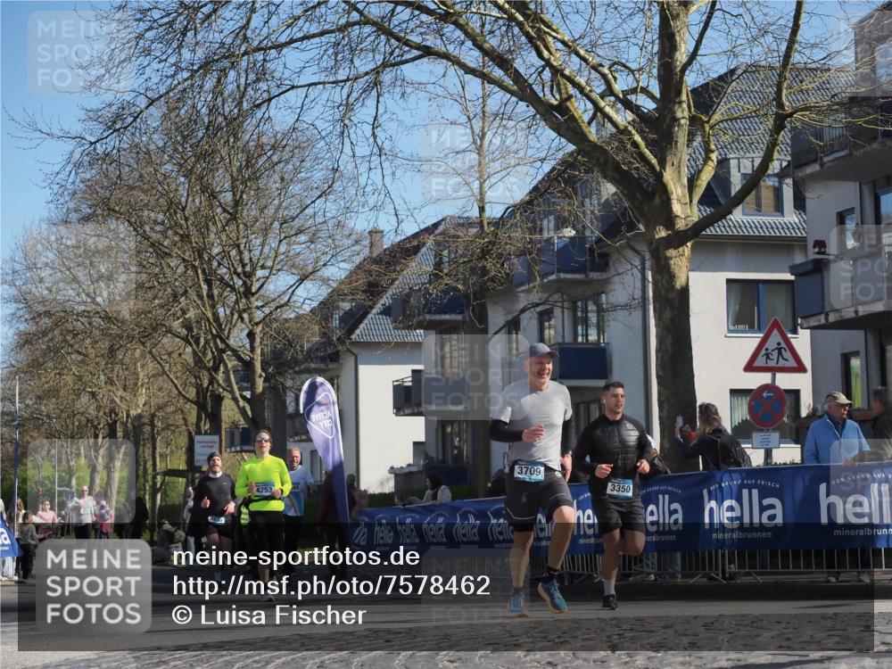 06.04.2025 - 44. Internationalen Wilhelmsburger Insellauf Luisa Fischer http://msf.ph/oto/7578462 06.04.2025 10:39:02 Ziel 3709, 4253, 3350 meine-sportfotos.de