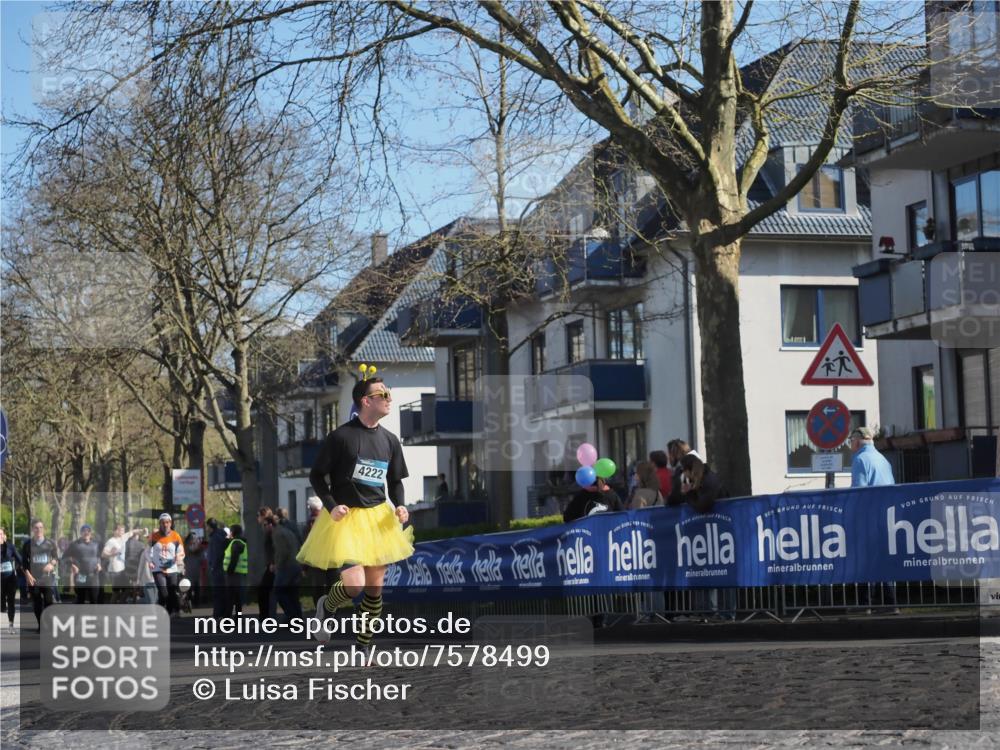 06.04.2025 - 44. Internationalen Wilhelmsburger Insellauf Luisa Fischer http://msf.ph/oto/7578499 06.04.2025 10:43:49 Ziel 9772, 4222 meine-sportfotos.de