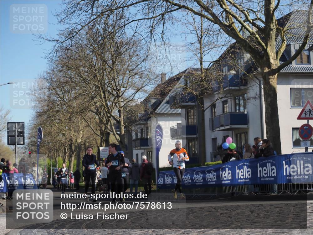 06.04.2025 - 44. Internationalen Wilhelmsburger Insellauf Luisa Fischer http://msf.ph/oto/7578613 06.04.2025 10:43:53 Ziel 959, 3772, 97, 4084 meine-sportfotos.de