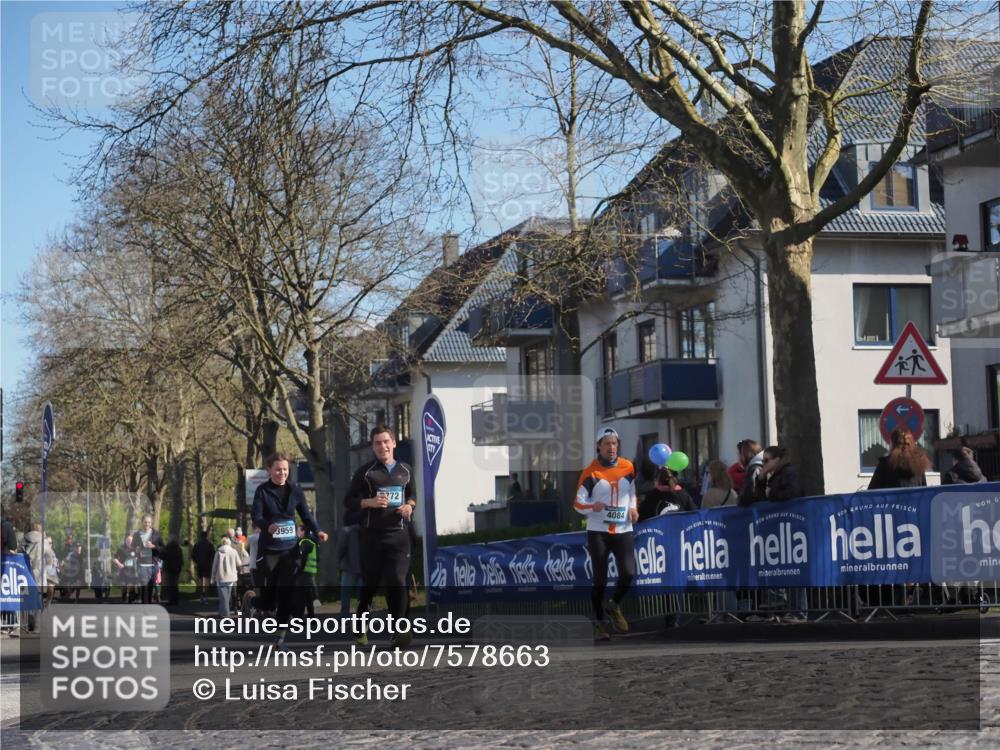 06.04.2025 - 44. Internationalen Wilhelmsburger Insellauf Luisa Fischer http://msf.ph/oto/7578663 06.04.2025 10:43:54 Ziel 3959, 772, 4084 meine-sportfotos.de