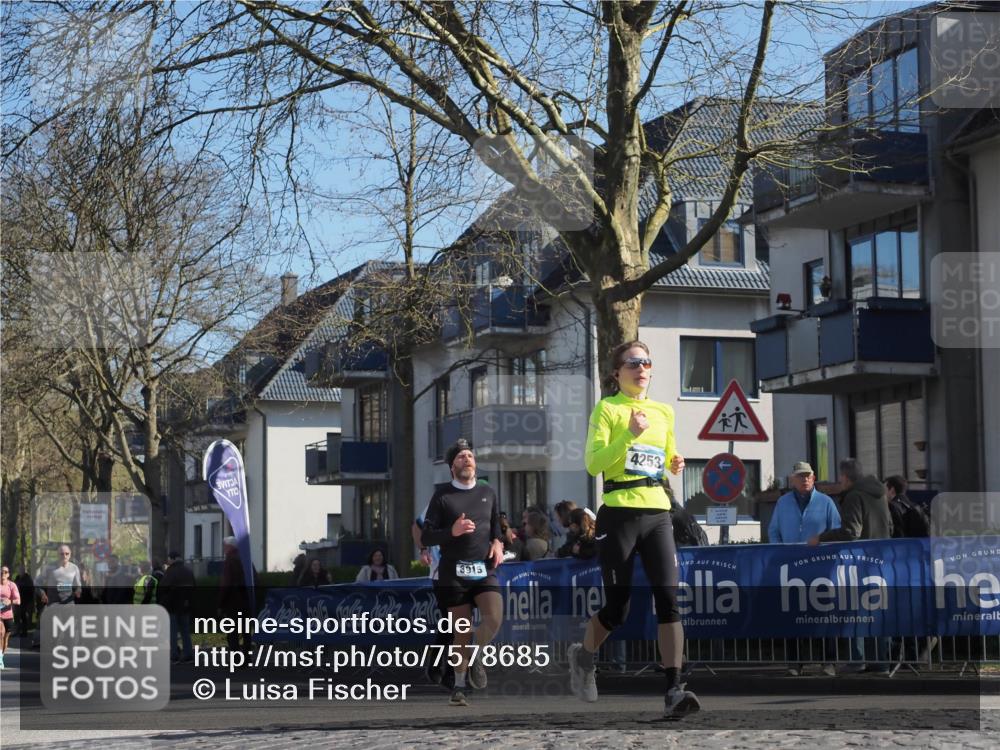 06.04.2025 - 44. Internationalen Wilhelmsburger Insellauf Luisa Fischer http://msf.ph/oto/7578685 06.04.2025 10:39:05 Ziel 4592, 4253, 3915 meine-sportfotos.de