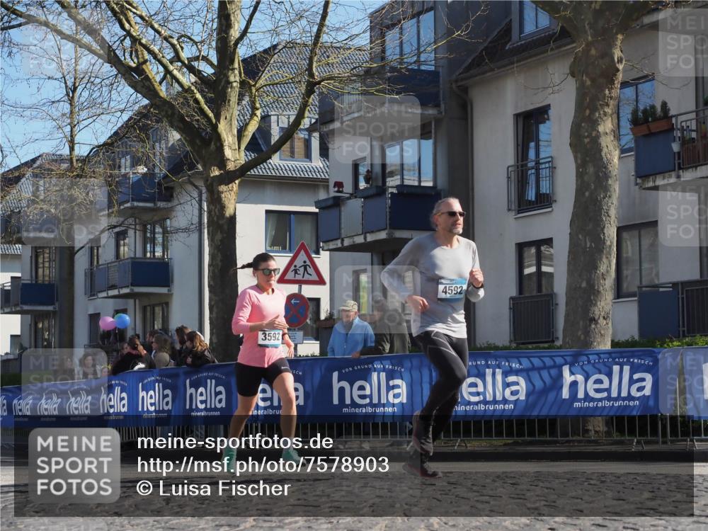 06.04.2025 - 44. Internationalen Wilhelmsburger Insellauf Luisa Fischer http://msf.ph/oto/7578903 06.04.2025 10:39:10 Ziel 3592, 4592 meine-sportfotos.de