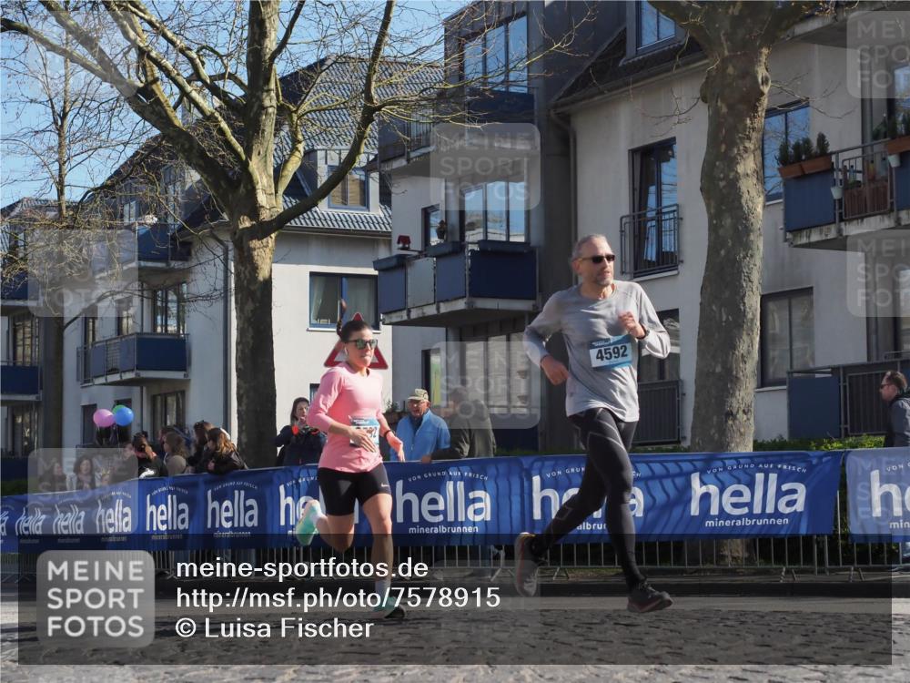 06.04.2025 - 44. Internationalen Wilhelmsburger Insellauf Luisa Fischer http://msf.ph/oto/7578915 06.04.2025 10:39:10 Ziel 4592 meine-sportfotos.de