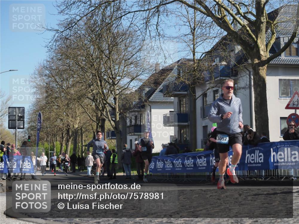06.04.2025 - 44. Internationalen Wilhelmsburger Insellauf Luisa Fischer http://msf.ph/oto/7578981 06.04.2025 10:44:05 Ziel 4429, 3489, 3057 meine-sportfotos.de