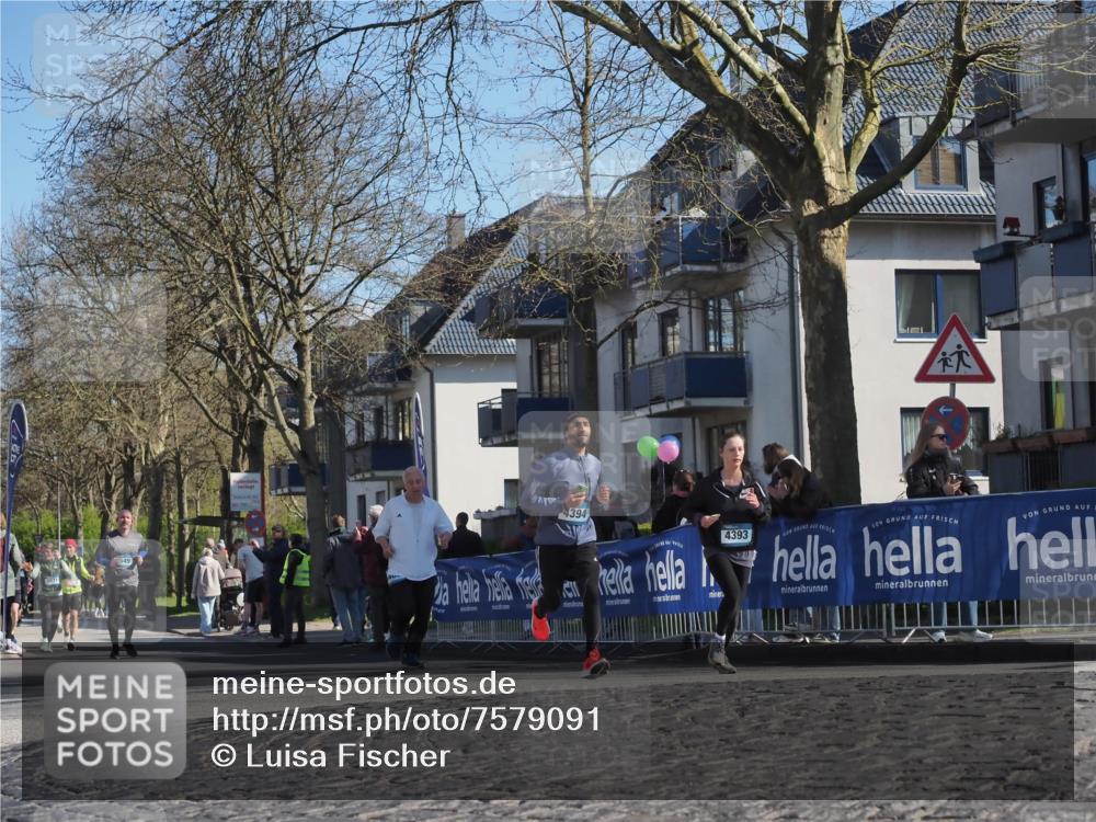 06.04.2025 - 44. Internationalen Wilhelmsburger Insellauf Luisa Fischer http://msf.ph/oto/7579091 06.04.2025 10:44:14 Ziel 4394, 4393 meine-sportfotos.de