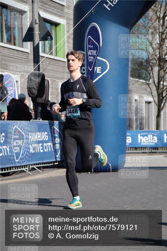 06.04.2025 - 44. Internationalen Wilhelmsburger Insellauf A. Gomolzig http://msf.ph/oto/7579121 06.04.2025 10:26:25 Ziel 3448, 4320 meine-sportfotos.de