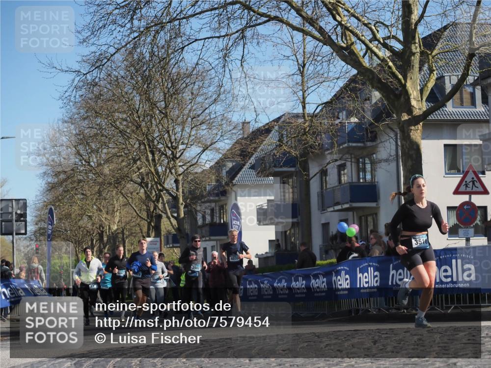 06.04.2025 - 44. Internationalen Wilhelmsburger Insellauf Luisa Fischer http://msf.ph/oto/7579454 06.04.2025 10:44:24 Ziel 5087, 3982, 4025, 3518 meine-sportfotos.de