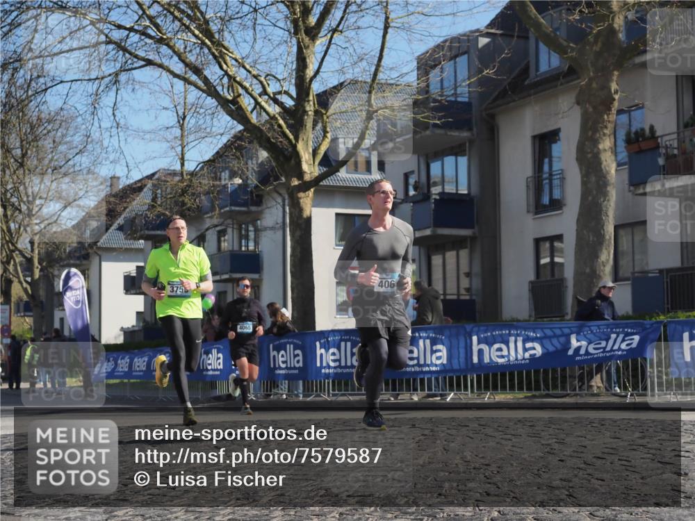 06.04.2025 - 44. Internationalen Wilhelmsburger Insellauf Luisa Fischer http://msf.ph/oto/7579587 06.04.2025 10:39:32 Ziel 3755, 4065, 406 meine-sportfotos.de