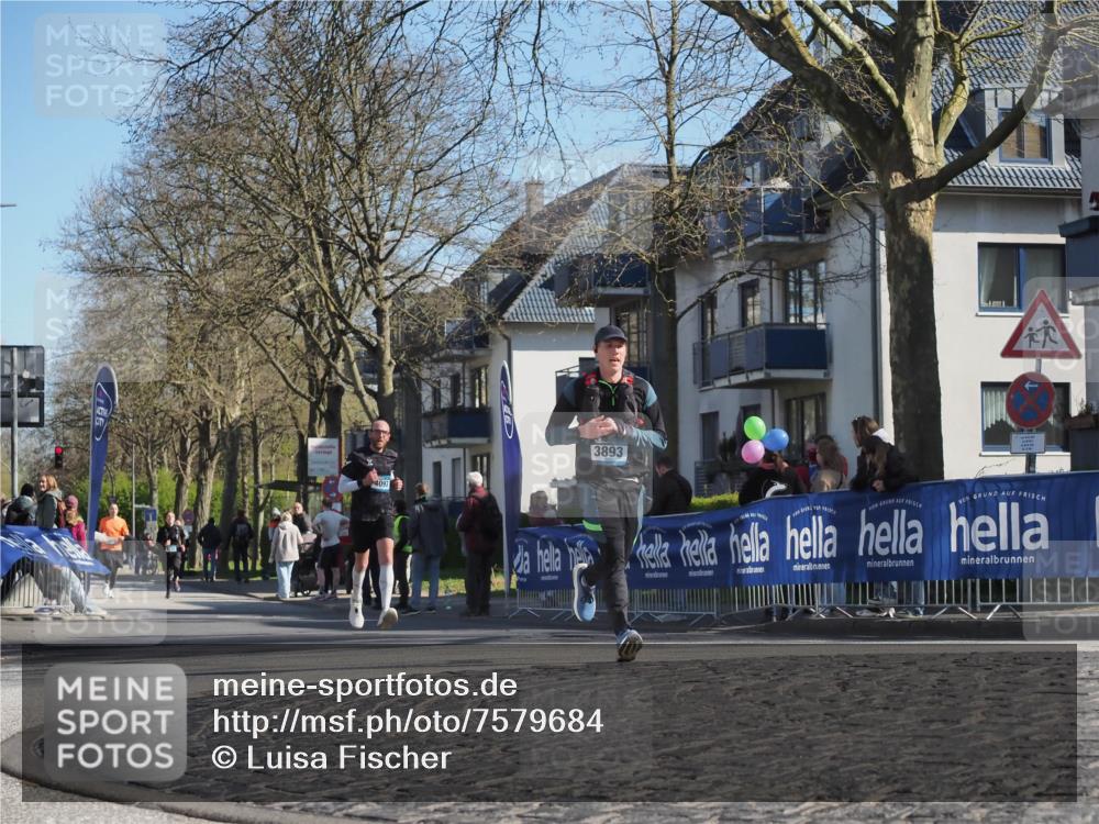 06.04.2025 - 44. Internationalen Wilhelmsburger Insellauf Luisa Fischer http://msf.ph/oto/7579684 06.04.2025 10:44:39 Ziel 4097, 3893 meine-sportfotos.de