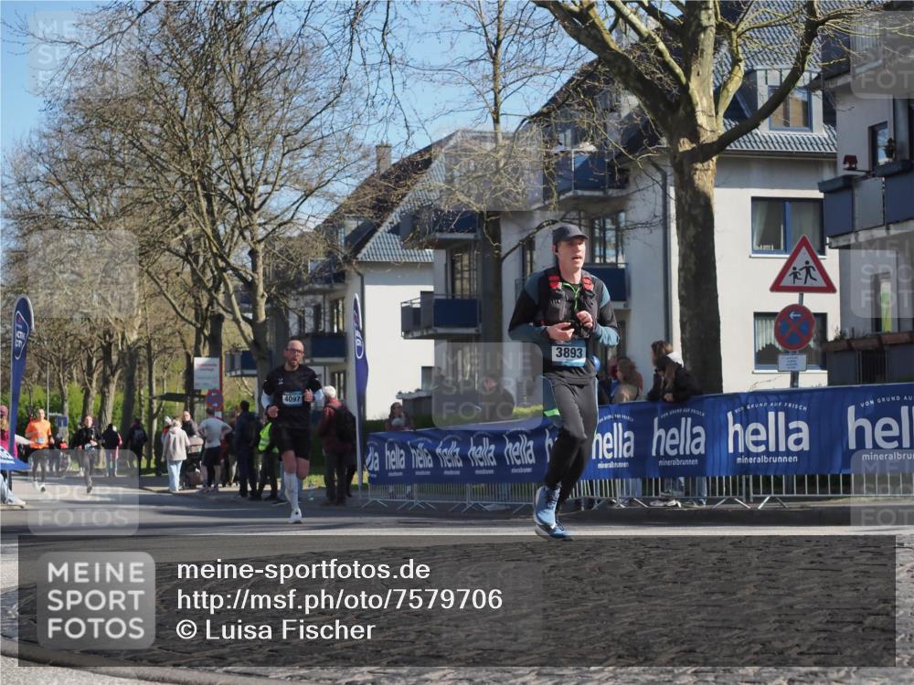 06.04.2025 - 44. Internationalen Wilhelmsburger Insellauf Luisa Fischer http://msf.ph/oto/7579706 06.04.2025 10:44:39 Ziel 4097, 3893 meine-sportfotos.de