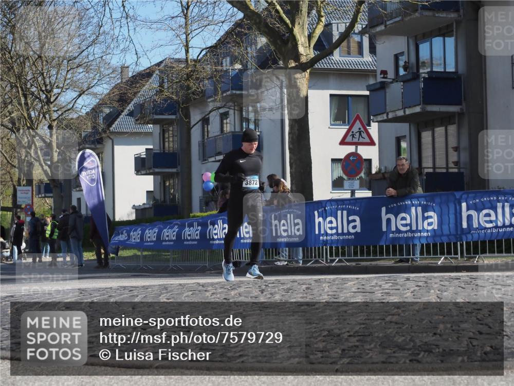 06.04.2025 - 44. Internationalen Wilhelmsburger Insellauf Luisa Fischer http://msf.ph/oto/7579729 06.04.2025 10:39:38 Ziel 13, 3872 meine-sportfotos.de