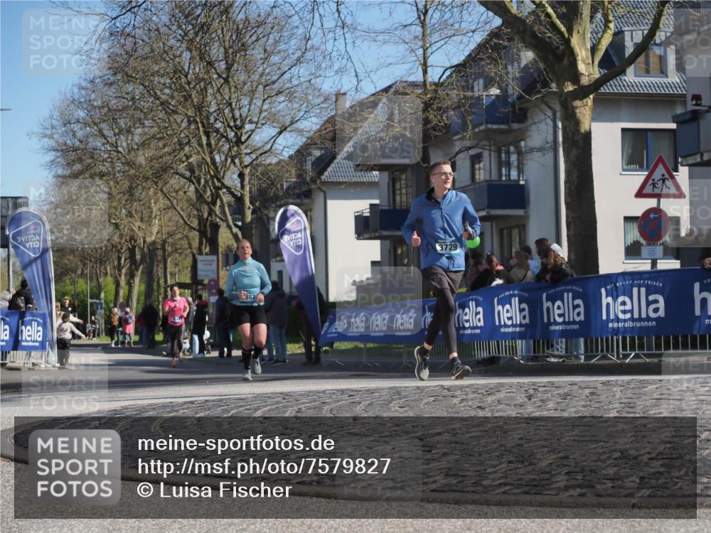 06.04.2025 - 44. Internationalen Wilhelmsburger Insellauf Luisa Fischer http://msf.ph/oto/7579827 06.04.2025 10:39:43 Ziel 887, 13, 3729 meine-sportfotos.de