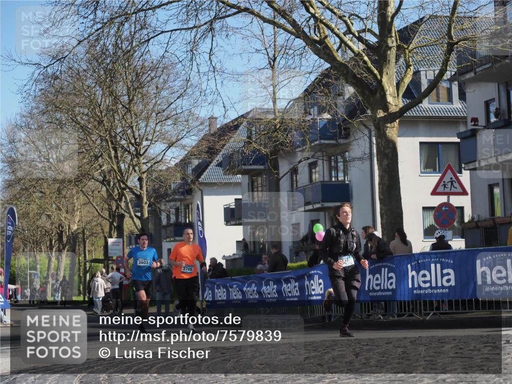 06.04.2025 - 44. Internationalen Wilhelmsburger Insellauf Luisa Fischer http://msf.ph/oto/7579839 06.04.2025 10:44:46 Ziel 3603, 3789 meine-sportfotos.de