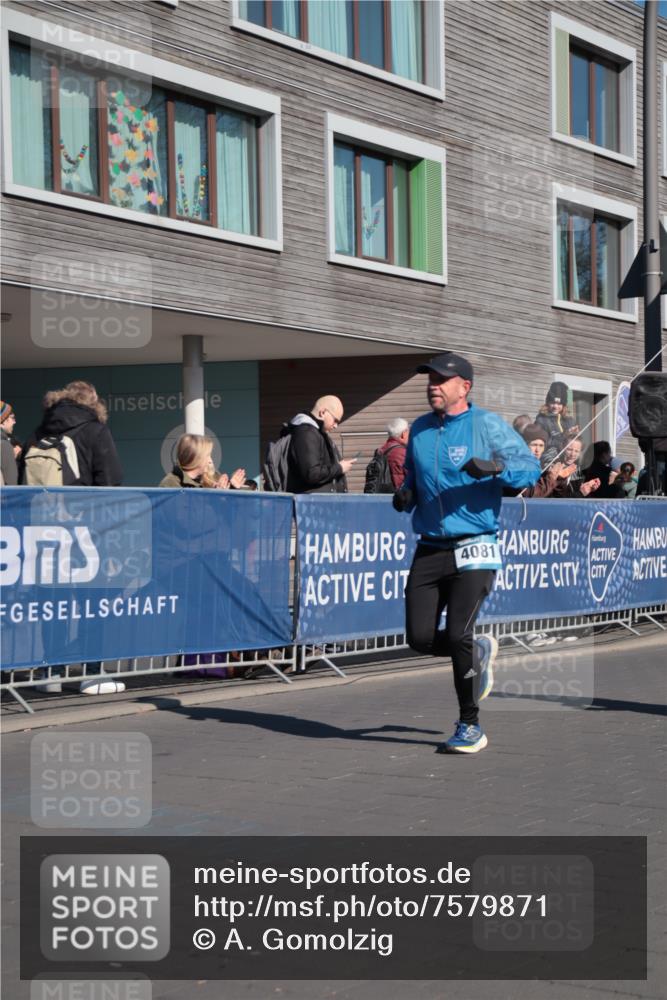 06.04.2025 - 44. Internationalen Wilhelmsburger Insellauf A. Gomolzig http://msf.ph/oto/7579871 06.04.2025 10:22:49 Ziel 3020, 3185, 3395, 4081, 4378 meine-sportfotos.de