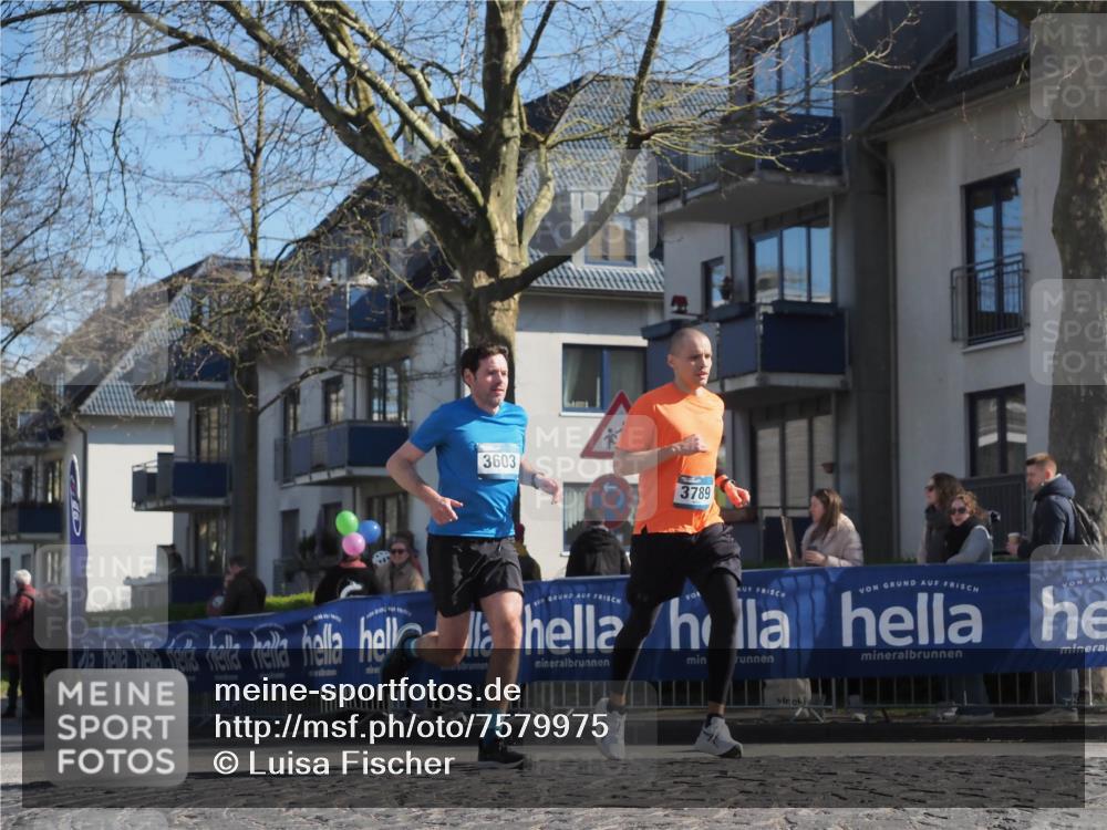 06.04.2025 - 44. Internationalen Wilhelmsburger Insellauf Luisa Fischer http://msf.ph/oto/7579975 06.04.2025 10:44:49 Ziel 3603, 3789 meine-sportfotos.de