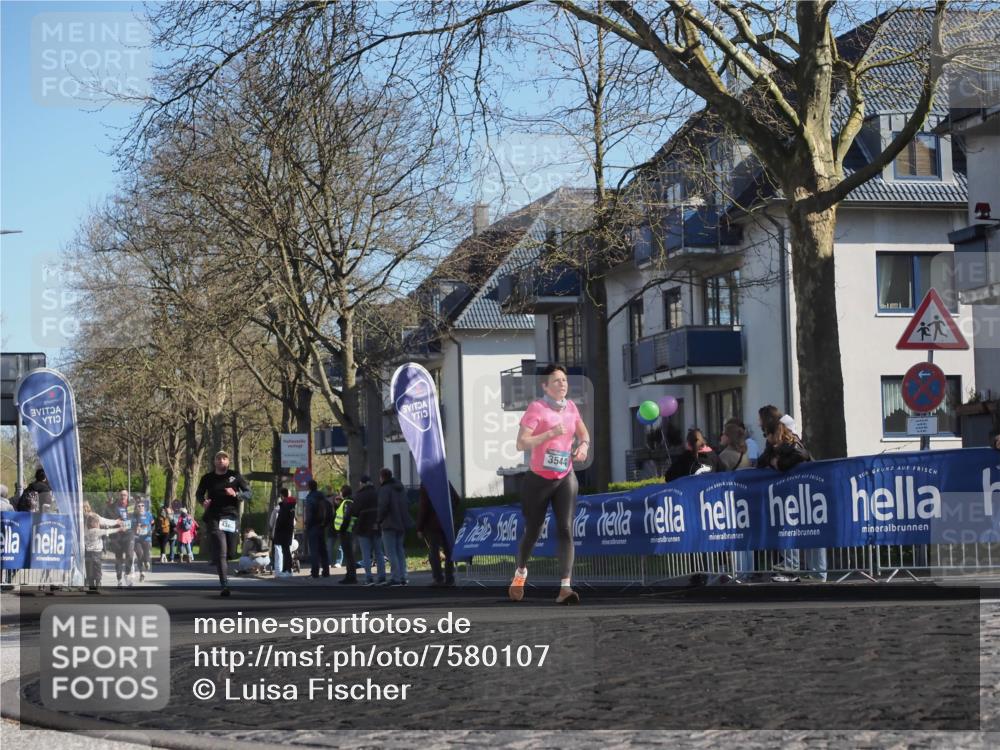 06.04.2025 - 44. Internationalen Wilhelmsburger Insellauf Luisa Fischer http://msf.ph/oto/7580107 06.04.2025 10:39:48 Ziel 43, 3544 meine-sportfotos.de