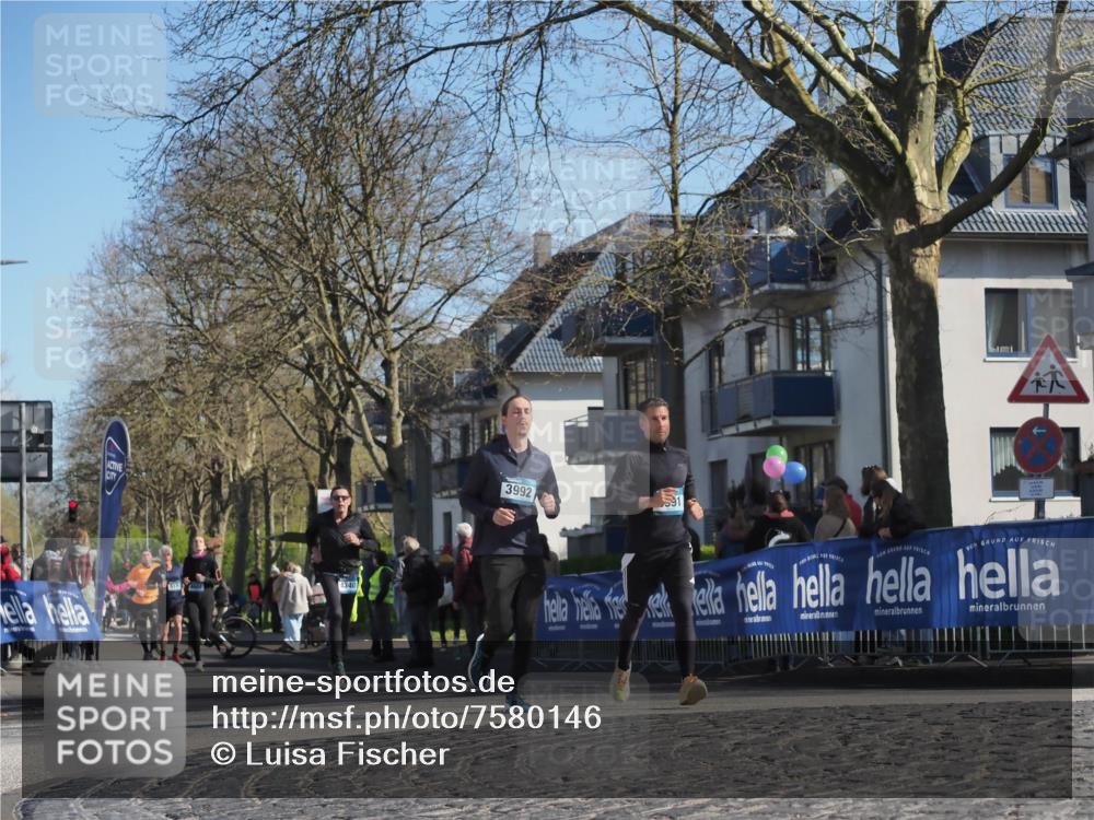 06.04.2025 - 44. Internationalen Wilhelmsburger Insellauf Luisa Fischer http://msf.ph/oto/7580146 06.04.2025 10:45:03 Ziel 4340, 3992 meine-sportfotos.de