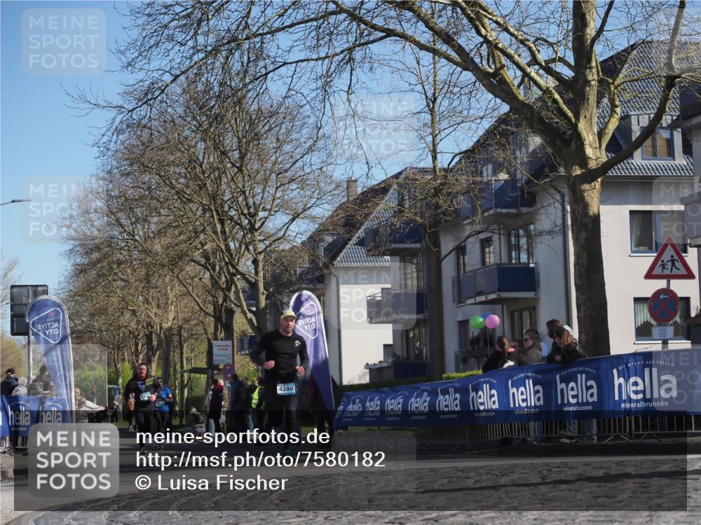 06.04.2025 - 44. Internationalen Wilhelmsburger Insellauf Luisa Fischer http://msf.ph/oto/7580182 06.04.2025 10:39:51 Ziel 4801, 4380 meine-sportfotos.de