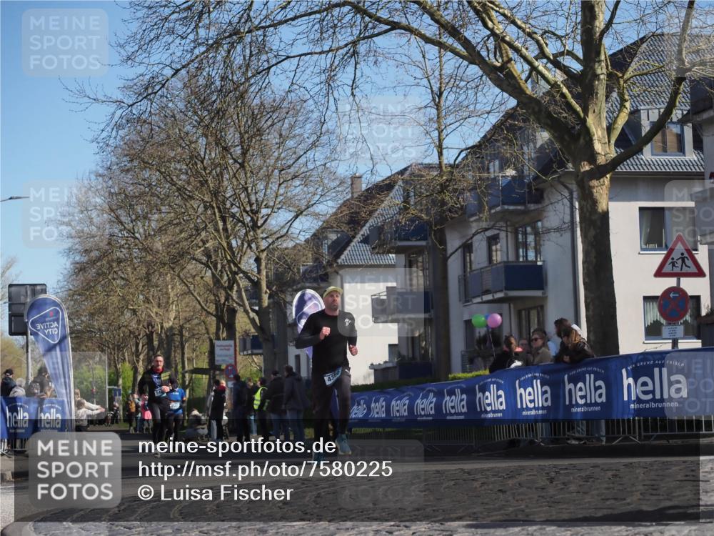 06.04.2025 - 44. Internationalen Wilhelmsburger Insellauf Luisa Fischer http://msf.ph/oto/7580225 06.04.2025 10:39:51 Ziel 4380 meine-sportfotos.de