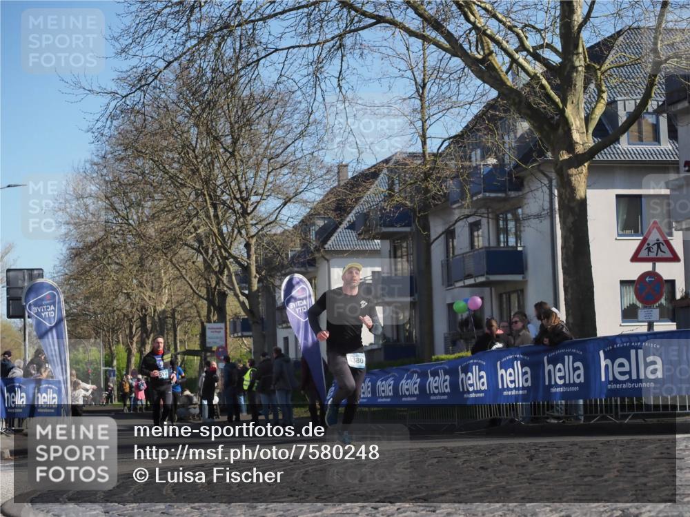 06.04.2025 - 44. Internationalen Wilhelmsburger Insellauf Luisa Fischer http://msf.ph/oto/7580248 06.04.2025 10:39:51 Ziel 4380 meine-sportfotos.de