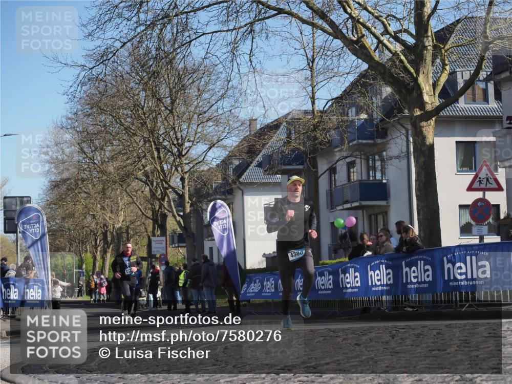 06.04.2025 - 44. Internationalen Wilhelmsburger Insellauf Luisa Fischer http://msf.ph/oto/7580276 06.04.2025 10:39:52 Ziel 51, 13, 4380 meine-sportfotos.de