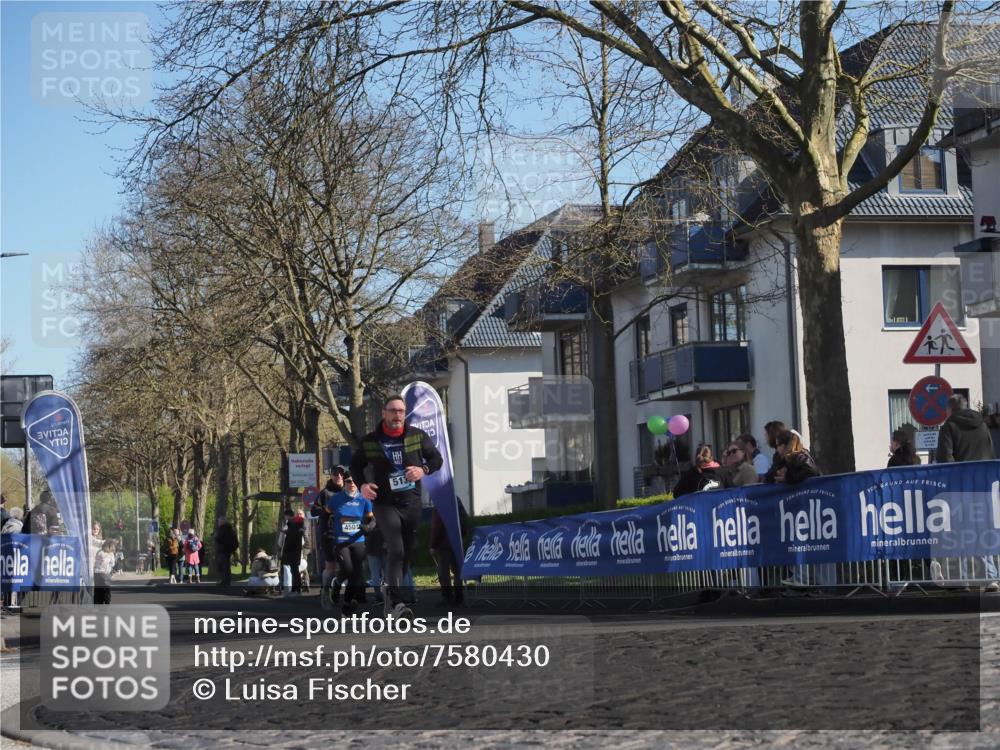 06.04.2025 - 44. Internationalen Wilhelmsburger Insellauf Luisa Fischer http://msf.ph/oto/7580430 06.04.2025 10:39:54 Ziel 45012, 450, 513 meine-sportfotos.de