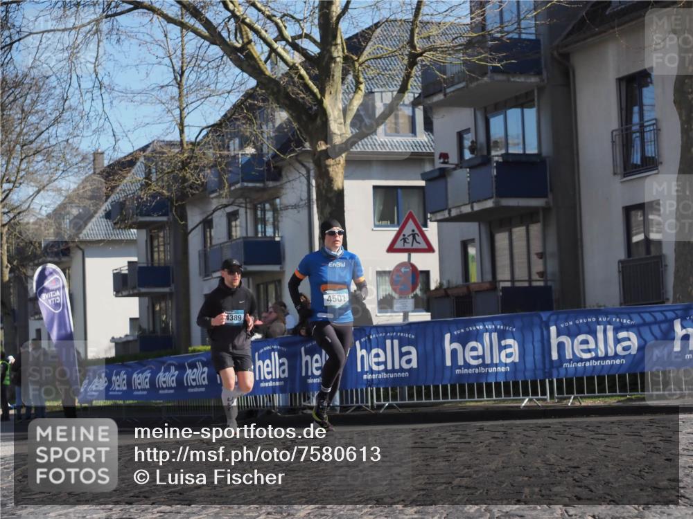 06.04.2025 - 44. Internationalen Wilhelmsburger Insellauf Luisa Fischer http://msf.ph/oto/7580613 06.04.2025 10:39:57 Ziel 4389, 4501 meine-sportfotos.de