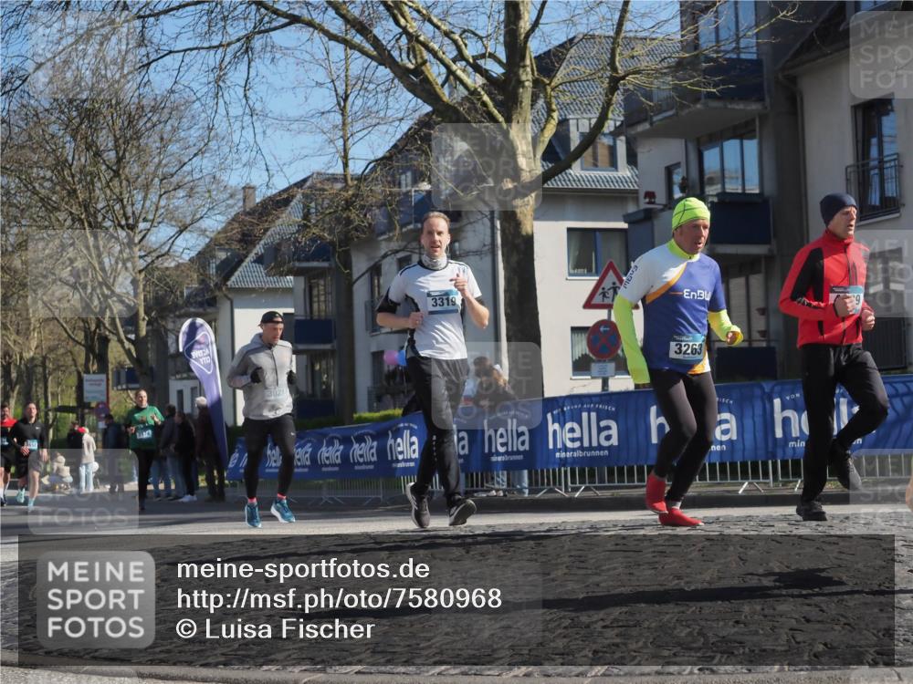 06.04.2025 - 44. Internationalen Wilhelmsburger Insellauf Luisa Fischer http://msf.ph/oto/7580968 06.04.2025 10:40:17 Ziel 3021, 3319, 3263, 3574, 6 meine-sportfotos.de