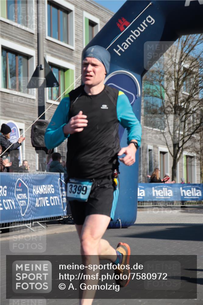 06.04.2025 - 44. Internationalen Wilhelmsburger Insellauf A. Gomolzig http://msf.ph/oto/7580972 06.04.2025 10:14:48 Ziel 3399, 3524, 3599 meine-sportfotos.de