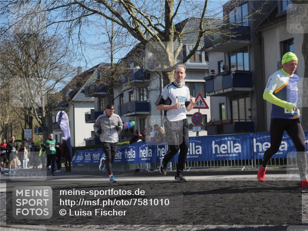 06.04.2025 - 44. Internationalen Wilhelmsburger Insellauf Luisa Fischer http://msf.ph/oto/7581010 06.04.2025 10:40:17 Ziel 3574, 3021, 3319 meine-sportfotos.de