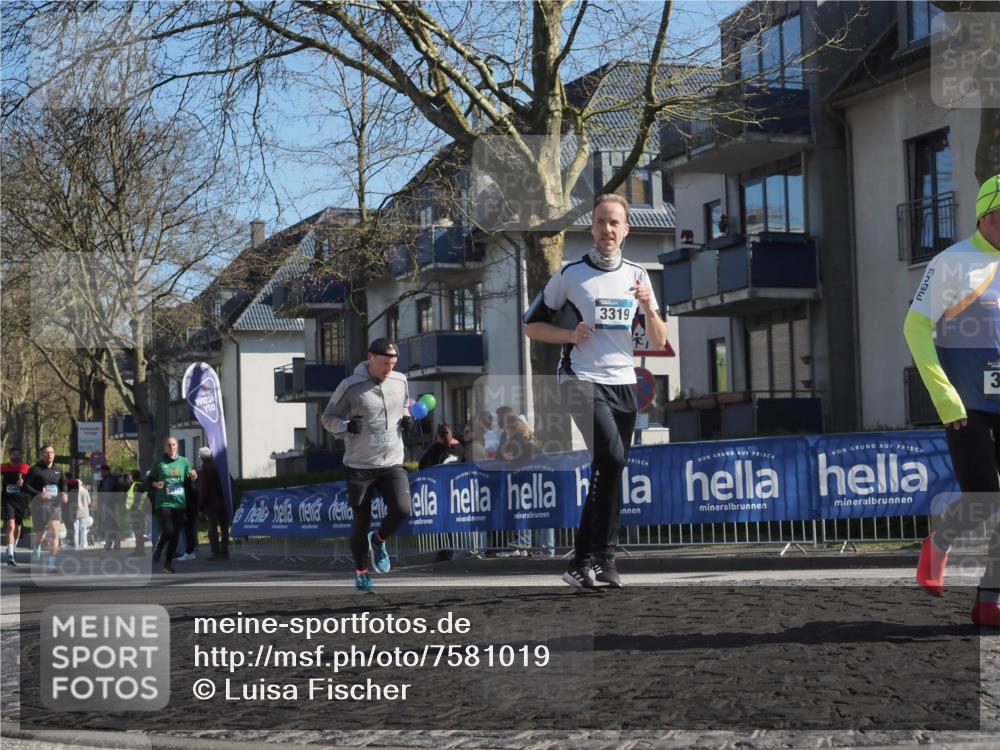 06.04.2025 - 44. Internationalen Wilhelmsburger Insellauf Luisa Fischer http://msf.ph/oto/7581019 06.04.2025 10:40:17 Ziel 3021, 3319, 3 meine-sportfotos.de