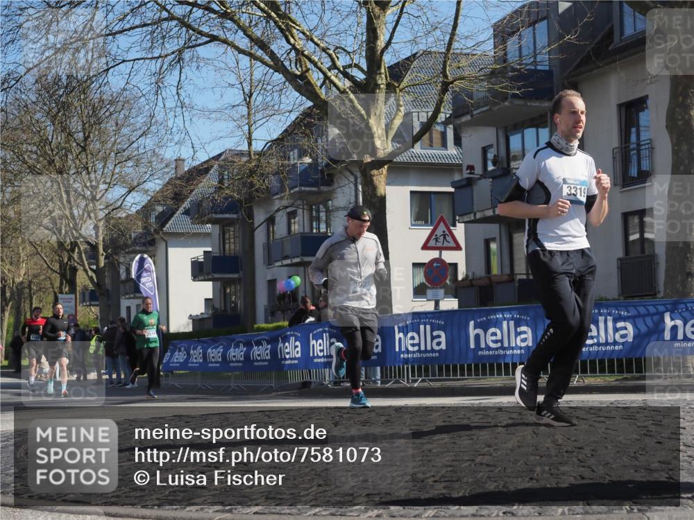 06.04.2025 - 44. Internationalen Wilhelmsburger Insellauf Luisa Fischer http://msf.ph/oto/7581073 06.04.2025 10:40:18 Ziel 4264, 393, 3574, 10000, 3319 meine-sportfotos.de