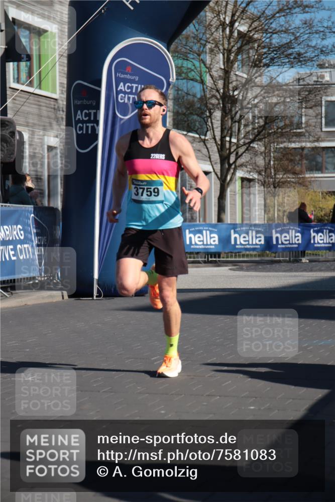 06.04.2025 - 44. Internationalen Wilhelmsburger Insellauf A. Gomolzig http://msf.ph/oto/7581083 06.04.2025 10:14:10 Ziel 3759 meine-sportfotos.de