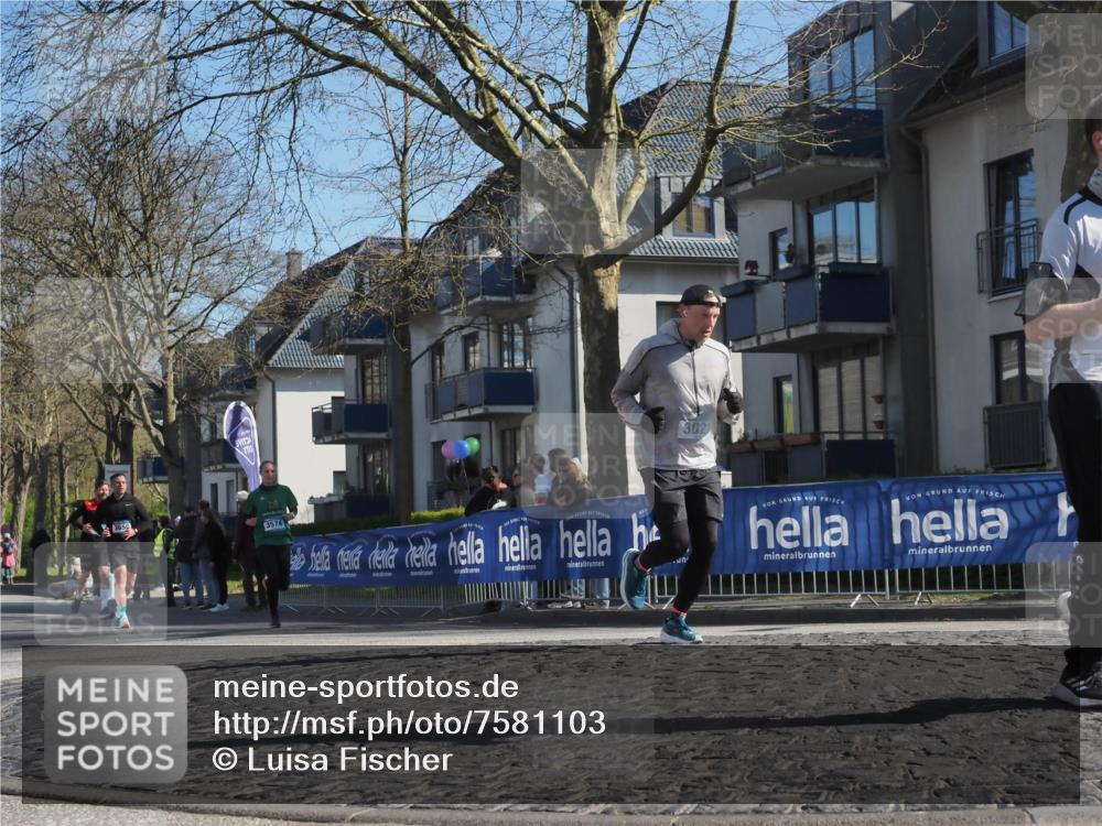 06.04.2025 - 44. Internationalen Wilhelmsburger Insellauf Luisa Fischer http://msf.ph/oto/7581103 06.04.2025 10:40:18 Ziel 362, 3574 meine-sportfotos.de