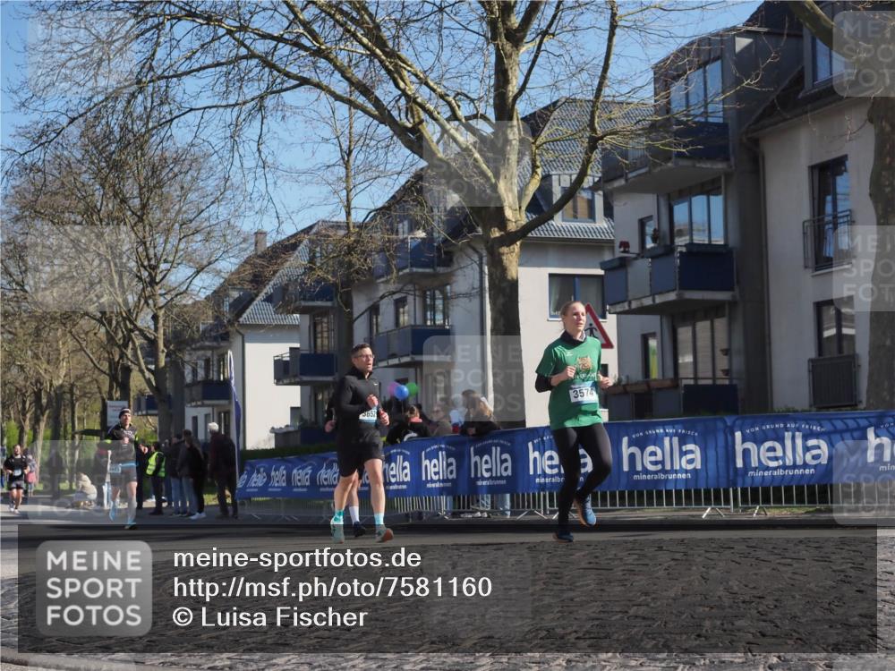 06.04.2025 - 44. Internationalen Wilhelmsburger Insellauf Luisa Fischer http://msf.ph/oto/7581160 06.04.2025 10:40:21 Ziel 3652, 3574 meine-sportfotos.de