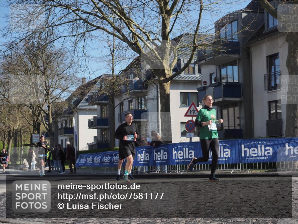 06.04.2025 - 44. Internationalen Wilhelmsburger Insellauf Luisa Fischer http://msf.ph/oto/7581177 06.04.2025 10:40:22 Ziel 3652, 3574 meine-sportfotos.de