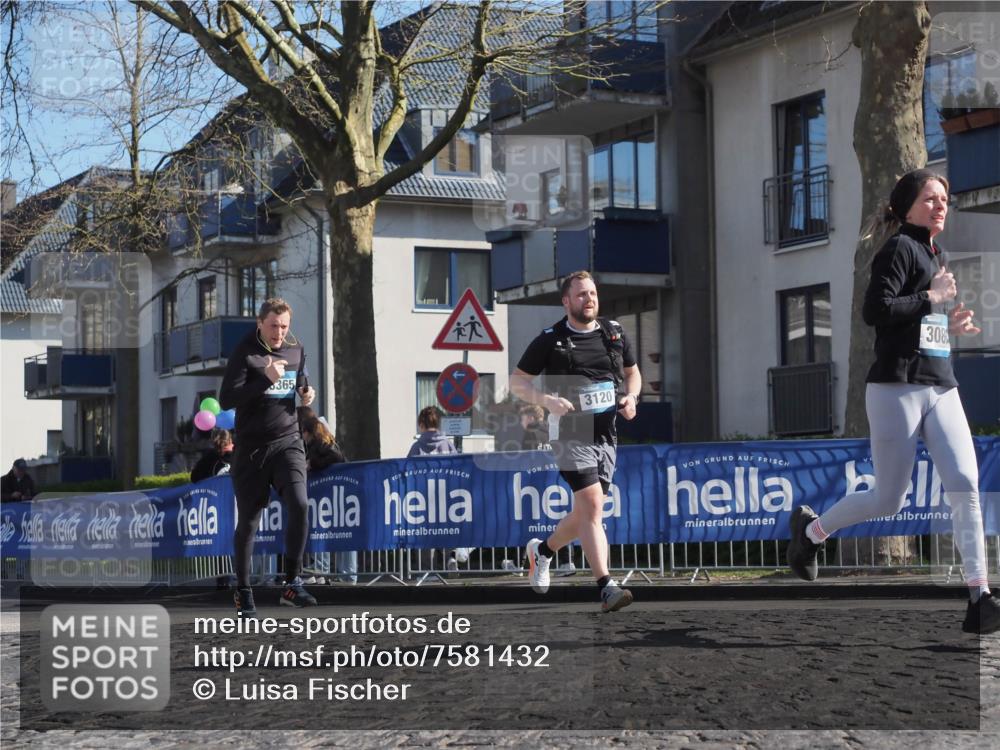 06.04.2025 - 44. Internationalen Wilhelmsburger Insellauf Luisa Fischer http://msf.ph/oto/7581432 06.04.2025 10:40:30 Ziel 365, 7, 3120, 308 meine-sportfotos.de
