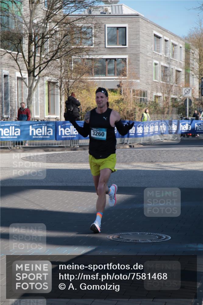 06.04.2025 - 44. Internationalen Wilhelmsburger Insellauf A. Gomolzig http://msf.ph/oto/7581468 06.04.2025 10:07:50 Ziel 3260 meine-sportfotos.de