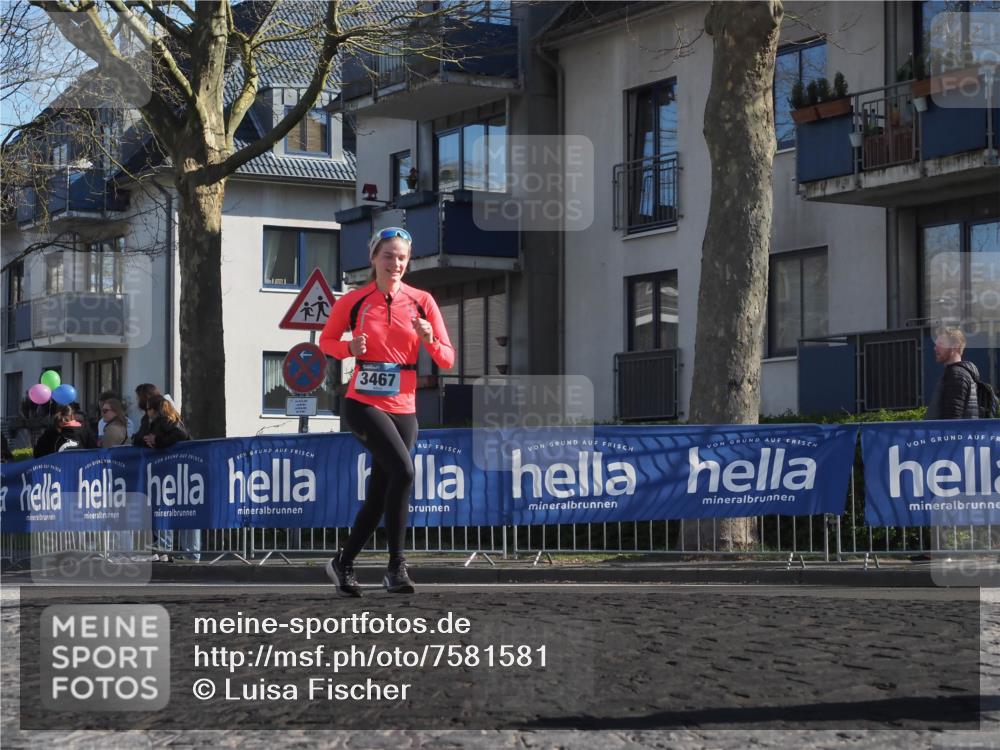 06.04.2025 - 44. Internationalen Wilhelmsburger Insellauf Luisa Fischer http://msf.ph/oto/7581581 06.04.2025 10:40:35 Ziel 3467 meine-sportfotos.de