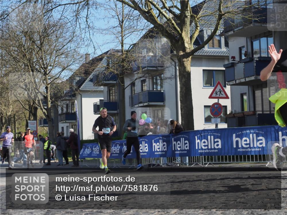 06.04.2025 - 44. Internationalen Wilhelmsburger Insellauf Luisa Fischer http://msf.ph/oto/7581876 06.04.2025 10:40:56 Ziel 3390, 4481 meine-sportfotos.de