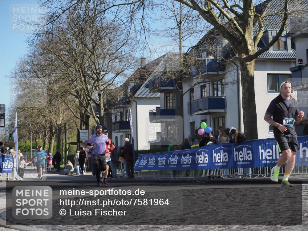06.04.2025 - 44. Internationalen Wilhelmsburger Insellauf Luisa Fischer http://msf.ph/oto/7581964 06.04.2025 10:40:58 Ziel 3390, 499 meine-sportfotos.de