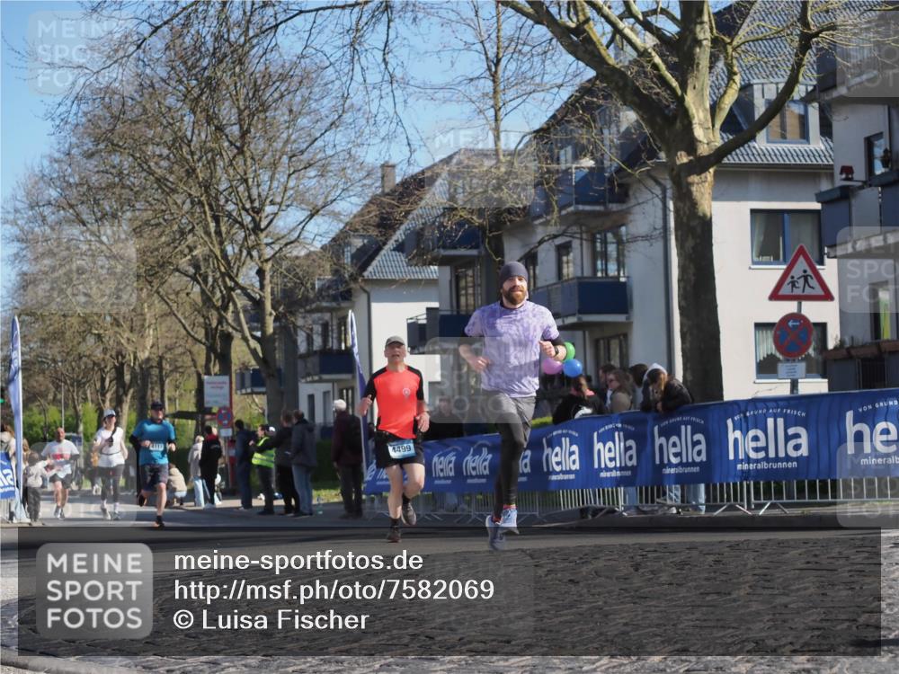 06.04.2025 - 44. Internationalen Wilhelmsburger Insellauf Luisa Fischer http://msf.ph/oto/7582069 06.04.2025 10:40:59 Ziel 4499 meine-sportfotos.de