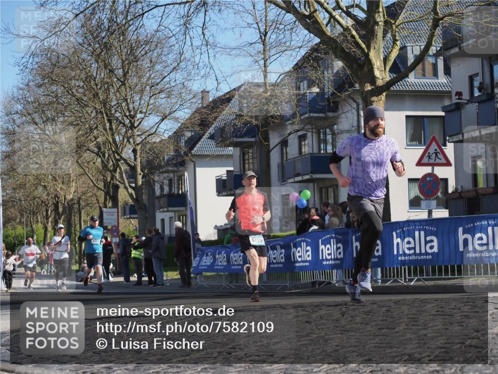 06.04.2025 - 44. Internationalen Wilhelmsburger Insellauf Luisa Fischer http://msf.ph/oto/7582109 06.04.2025 10:41:00 Ziel 4111, 4499 meine-sportfotos.de