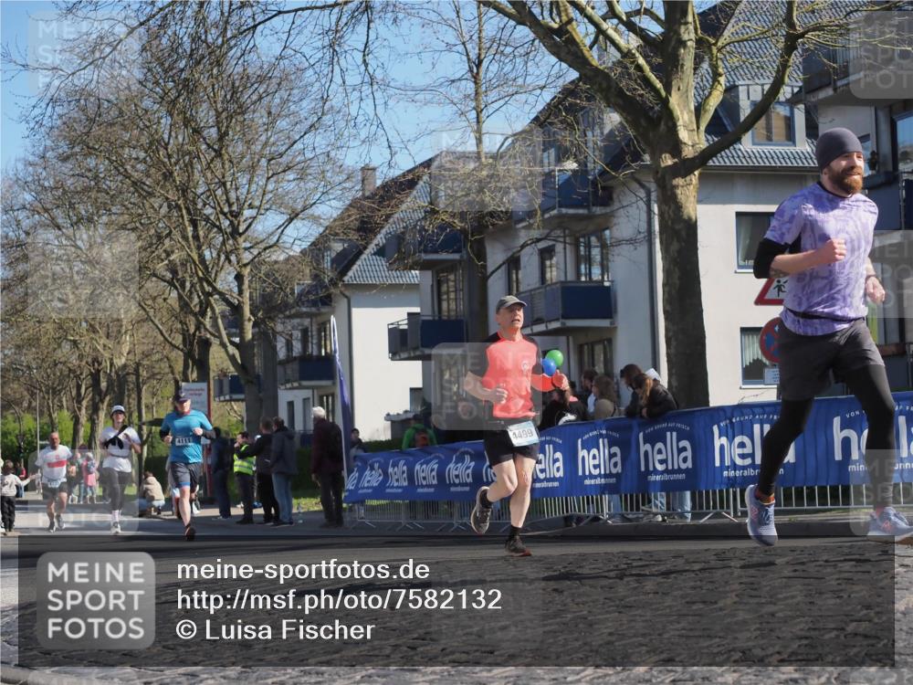 06.04.2025 - 44. Internationalen Wilhelmsburger Insellauf Luisa Fischer http://msf.ph/oto/7582132 06.04.2025 10:41:00 Ziel 4111, 4499 meine-sportfotos.de