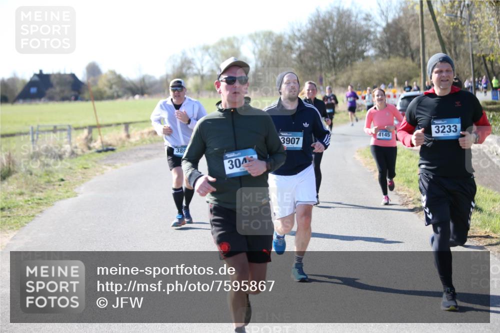06.04.2025 - 44. Internationalen Wilhelmsburger Insellauf Jannik Wohlers http://msf.ph/oto/7595867 06.04.2025 10:34:36 Laufen 389, 304, 3907, 3233, 4145 meine-sportfotos.de