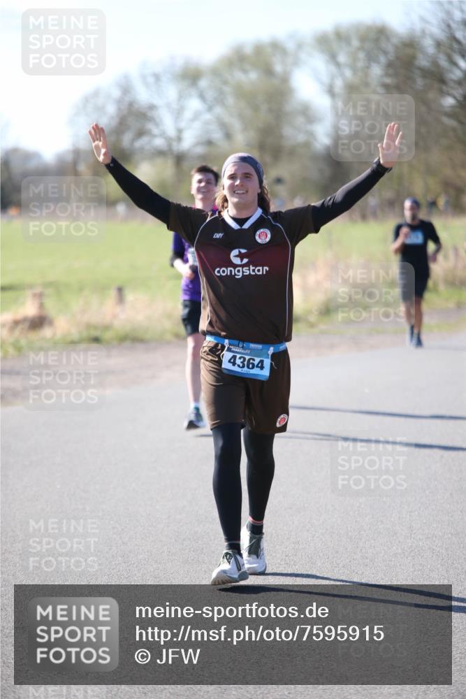 06.04.2025 - 44. Internationalen Wilhelmsburger Insellauf Jannik Wohlers http://msf.ph/oto/7595915 06.04.2025 10:34:47 Laufen 4364 meine-sportfotos.de
